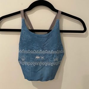 Onzie Flow Yoga Crop